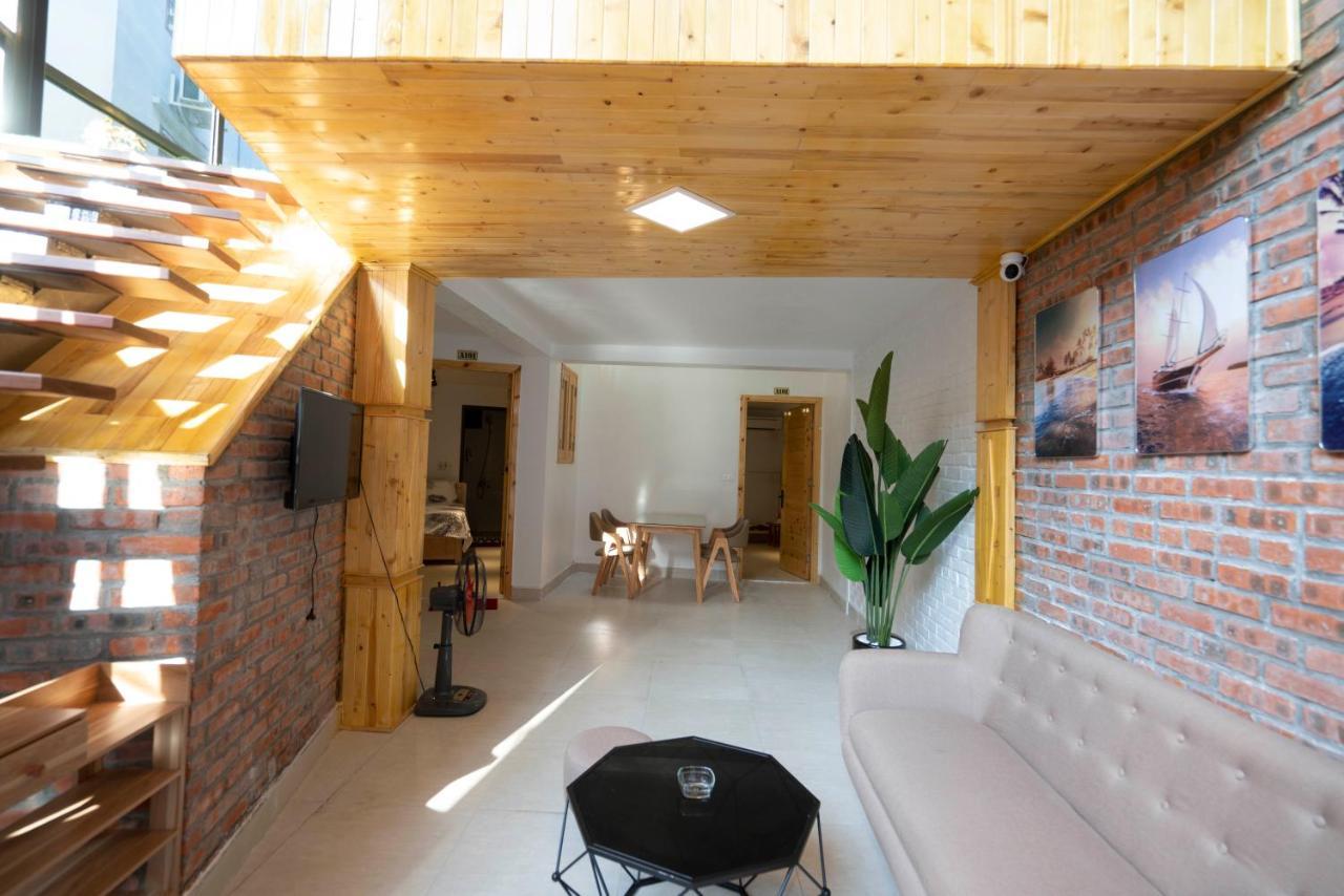 Private Room In Halong Center-Almor Homestay Hạ Long Exterior foto