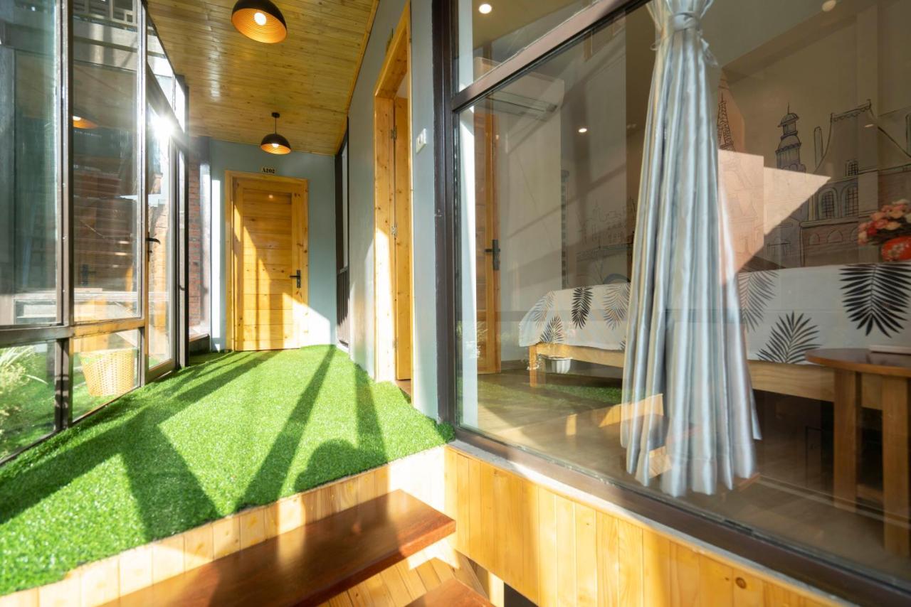 Private Room In Halong Center-Almor Homestay Hạ Long Exterior foto